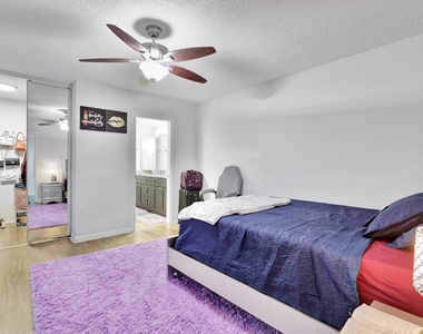 5907 59th Way - Photo Thumbnail 20