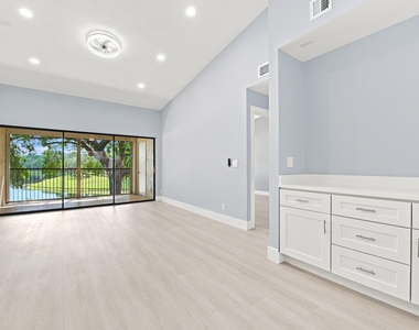 2249 Sw 15th Street - Photo Thumbnail 11