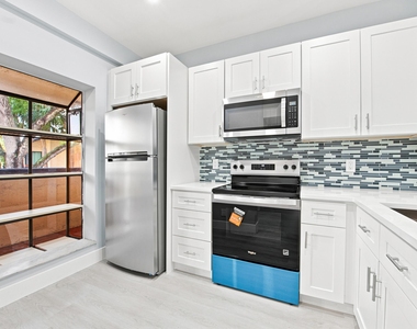 2249 Sw 15th Street - Photo Thumbnail 6