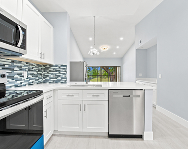 2249 Sw 15th Street - Photo Thumbnail 7