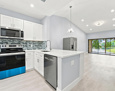 2249 Sw 15th Street - Photo Thumbnail 5