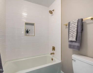 1628 E Hermosa Drive - Photo Thumbnail 13