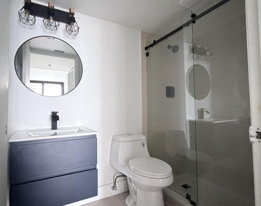 540 Brickell Key Drive - Photo Thumbnail 18