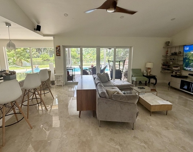 1526 Cormorant Road - Photo Thumbnail 4
