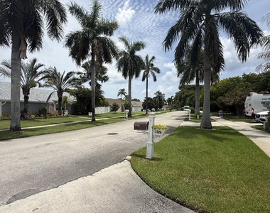 1526 Cormorant Road - Photo Thumbnail 20