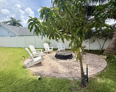 1526 Cormorant Road - Photo Thumbnail 15