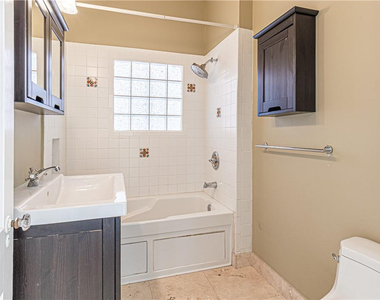 1220 Se 2nd Street - Photo Thumbnail 16