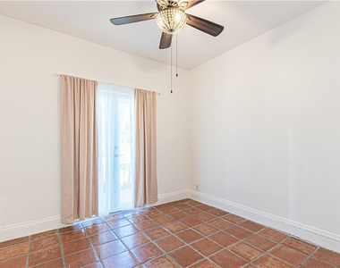 1220 Se 2nd Street - Photo Thumbnail 17