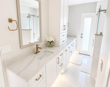 4041 Ne 27th Terrace - Photo Thumbnail 7