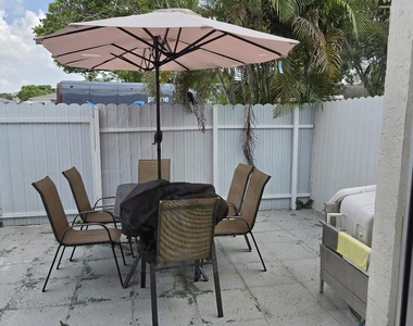 5229 Sw 40th Avenue - Photo Thumbnail 13