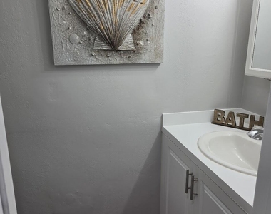 5229 Sw 40th Avenue - Photo Thumbnail 11