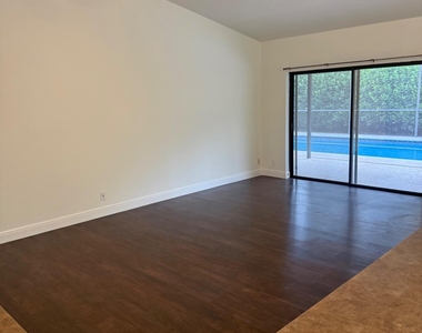 20834 Sugarloaf Lane - Photo Thumbnail 9