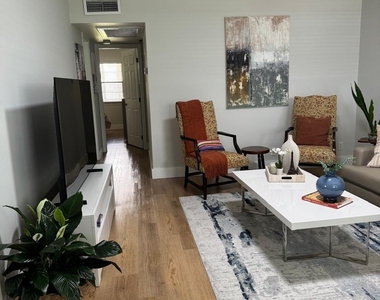 124 Oakridge I - Photo Thumbnail 7