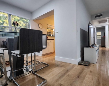 124 Oakridge I - Photo Thumbnail 3
