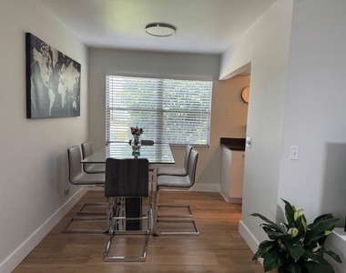 124 Oakridge I - Photo Thumbnail 2