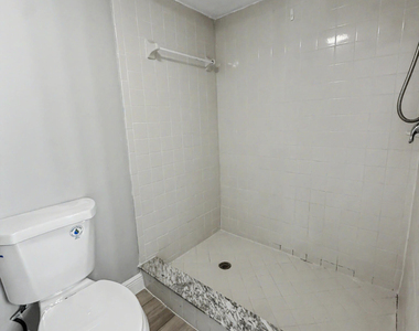 330 Palmwood Place - Photo Thumbnail 12