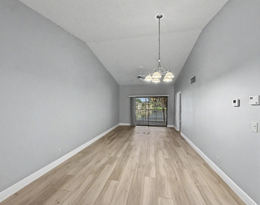 330 Palmwood Place - Photo Thumbnail 8