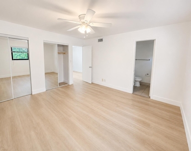 2201 Ne 36th Street - Photo Thumbnail 15
