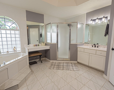 1193 Sw Live Oak Cove - Photo Thumbnail 9