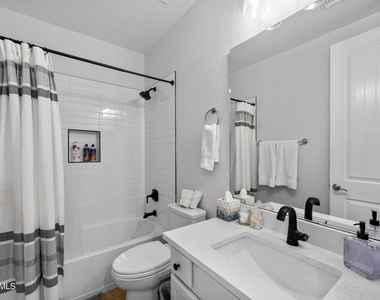 22473 S 204th Street - Photo Thumbnail 21