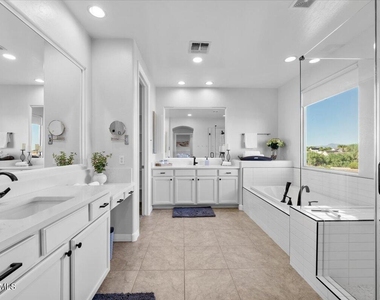 22473 S 204th Street - Photo Thumbnail 16