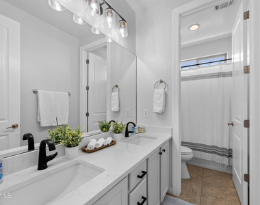 22473 S 204th Street - Photo Thumbnail 20