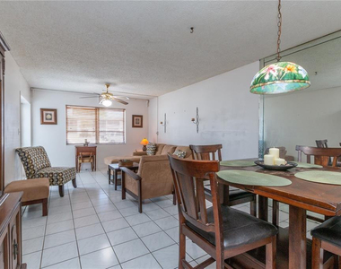 6505 Winfield Boulevard - Photo Thumbnail 5