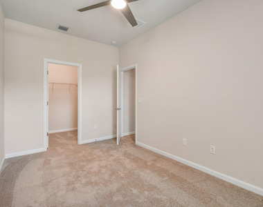 1841 Se Roxy Way - Photo Thumbnail 23