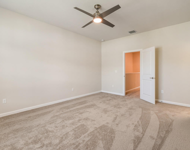 1841 Se Roxy Way - Photo Thumbnail 17