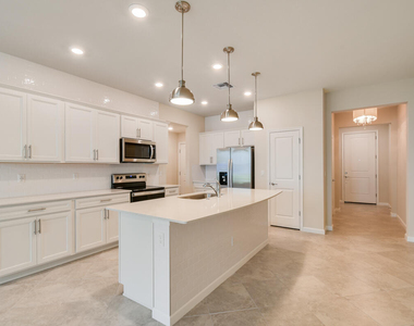 1841 Se Roxy Way - Photo Thumbnail 9