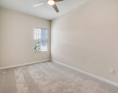 1841 Se Roxy Way - Photo Thumbnail 22