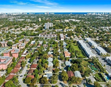 583 Nw 17th Place - Photo Thumbnail 11