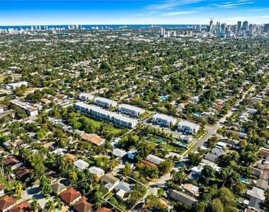 583 Nw 17th Place - Photo Thumbnail 12