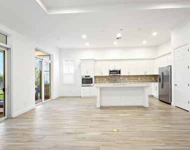 23026 Sw Accesi Way - Photo Thumbnail 5
