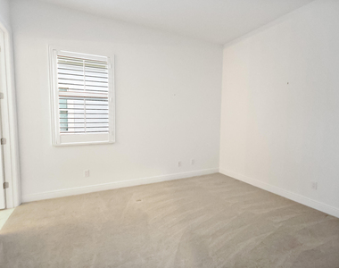 23026 Sw Accesi Way - Photo Thumbnail 13