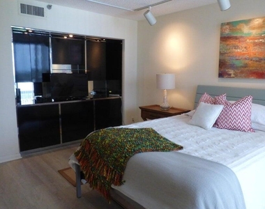115 Lakeshore Drive - Photo Thumbnail 12