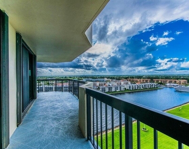 115 Lakeshore Drive - Photo Thumbnail 20