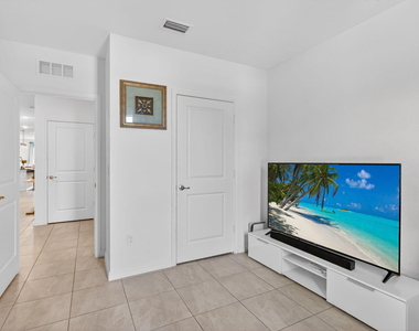 4954 Armina Place - Photo Thumbnail 24