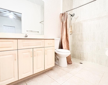 1434 Hawthorne Place - Photo Thumbnail 17
