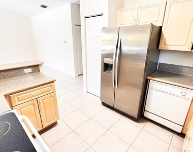 1434 Hawthorne Place - Photo Thumbnail 6