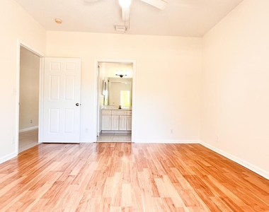 1434 Hawthorne Place - Photo Thumbnail 12