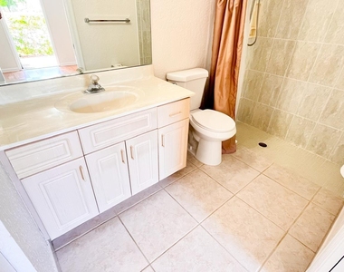 1434 Hawthorne Place - Photo Thumbnail 9