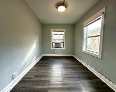 1000 W Lakewood Road - Photo Thumbnail 5