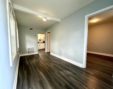 1000 W Lakewood Road - Photo Thumbnail 1