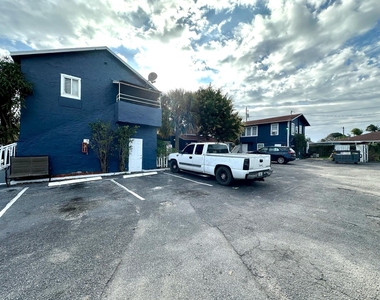 1000 W Lakewood Road - Photo Thumbnail 7