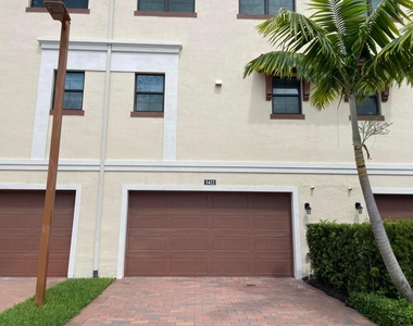 5412 Watts Terrace - Photo Thumbnail 20