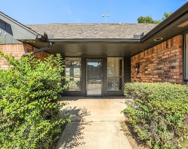 1321 Harding Avenue - Photo Thumbnail 2