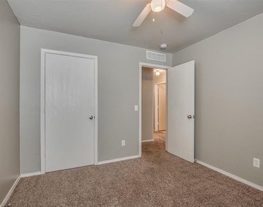 9728 Sw 27th Street - Photo Thumbnail 24