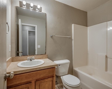 9728 Sw 27th Street - Photo Thumbnail 25