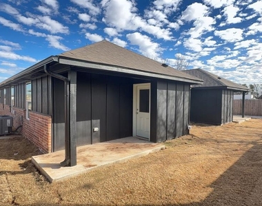 1102 Nw 113th Street - Photo Thumbnail 17